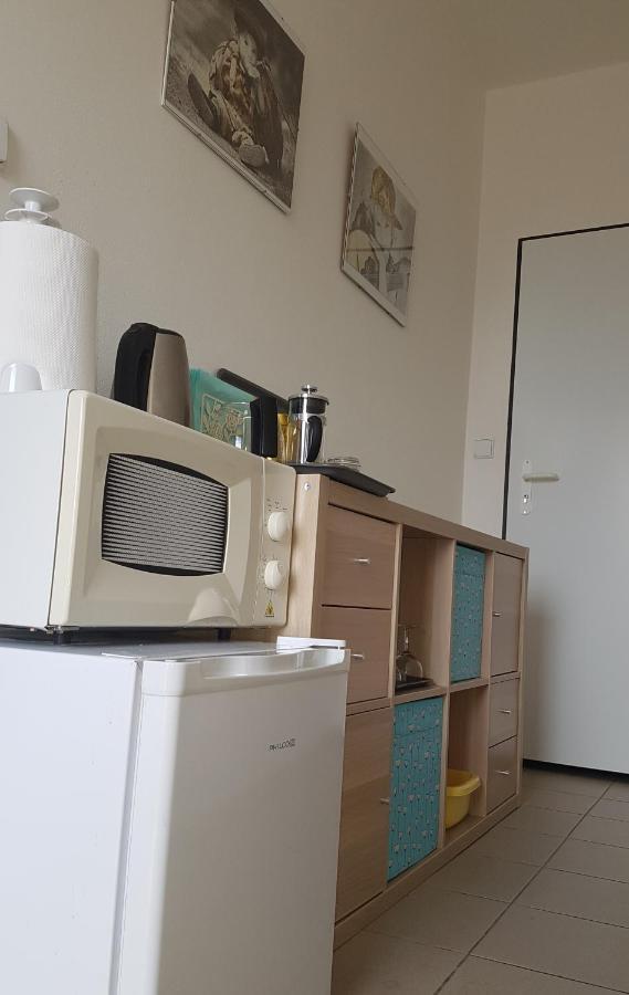 Na Samote U Lesa -Rasovna Daire Msecke Zehrovice Dış mekan fotoğraf
